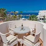 מלון Flamingo Boutique 4*