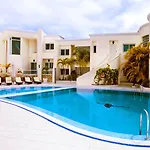 Flamingo Boutique 4* אדחה