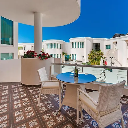 Hotel Flamingo Boutique 4*